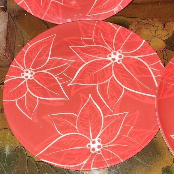 Mulberry Poinsettia Melamine 10.5" Dinner Plate Set of 4 - Picture 4 of 6